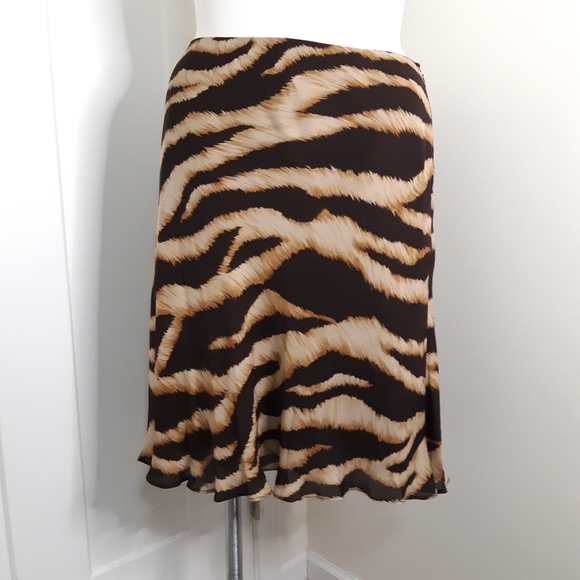 Ann Taylor Dresses & Skirts - Ann Taylor Size 12 Knee Length Skirt Zebra Tan